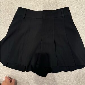Alice Olivia Pleated Shorts S